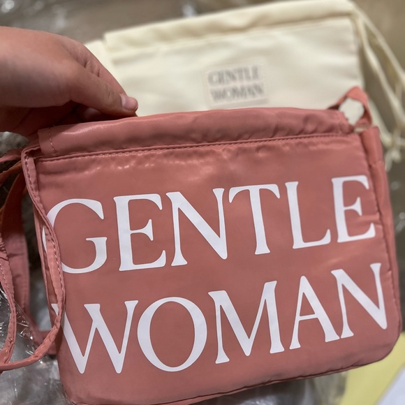 Gentle Woman Dumpling Bags - Picture 4 of 5